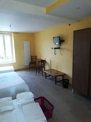 Chambre Quadruple Classique (Jonquille)