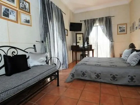 Standard Tek Büyük Yataklı Oda