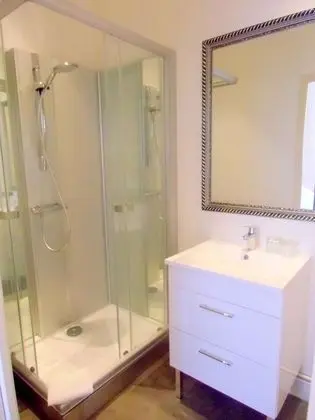 Standard Üç Kişilik Oda, Özel Banyo