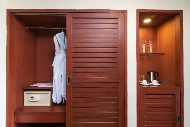 Deluxe Double Room, Bathtub, Balcony (Free Two Way Airport Transfer)