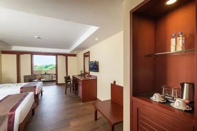 Deluxe Double Room, Bathtub, Balcony (Free Two Way Airport Transfer)