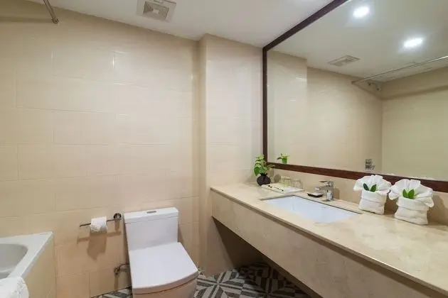 Deluxe Twin Room, Bathtub, Balcony (Free Two Way Airport Transfer)