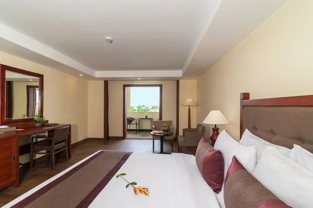 Superior Double or Twin Room, Bathtub, Balcony (Free Two Way Airport Transfer)