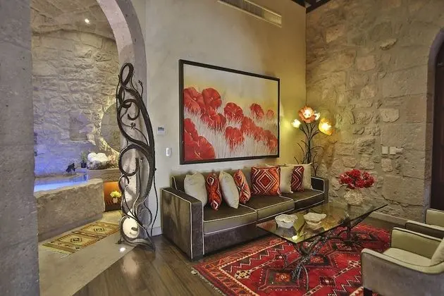 Exclusive Oda (Soledad Expedia)