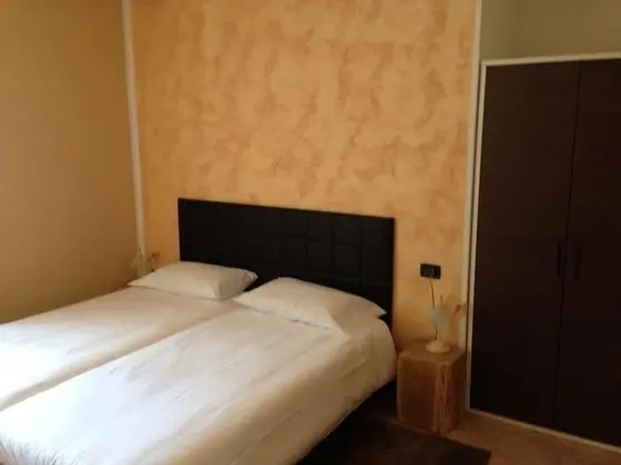 Tek Büyük veya İki Ayrı Yataklı Oda, Şehir Manzaralı