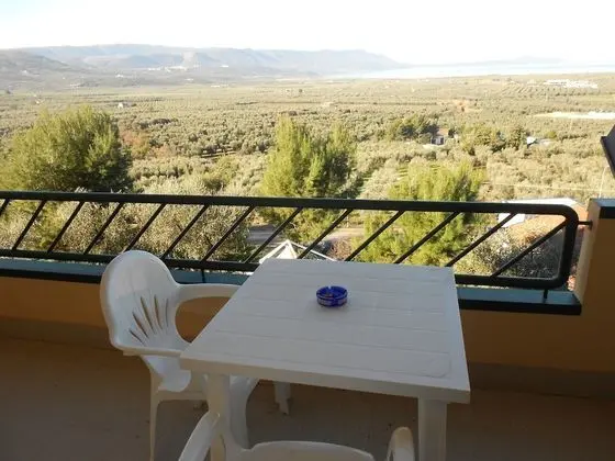 Üç Kişilik Oda