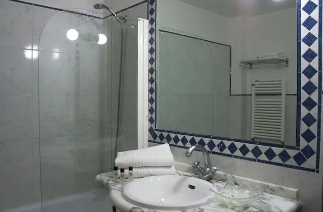Büyük Yataklı Tek Kişilik Oda, Deniz Manzaralı
