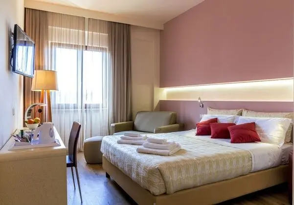 Deluxe Tek Büyük veya İki Ayrı Yataklı Oda