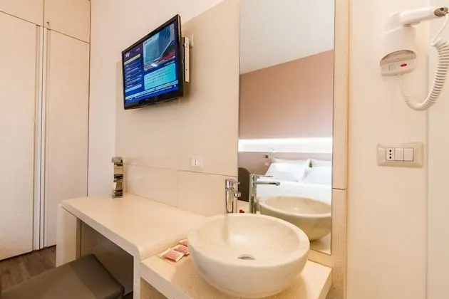 Deluxe Tek Büyük veya İki Ayrı Yataklı Oda