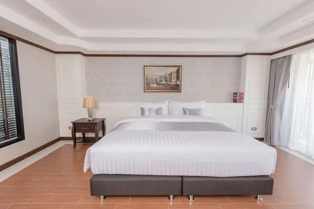 Deluxe Tek Büyük Yataklı Oda