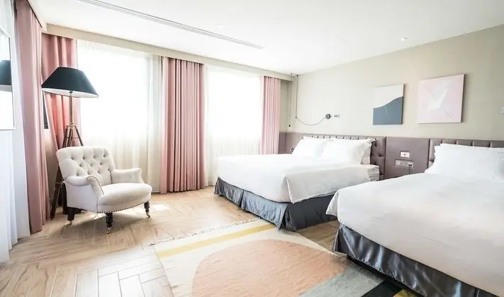 Deluxe Dört Kişilik Oda