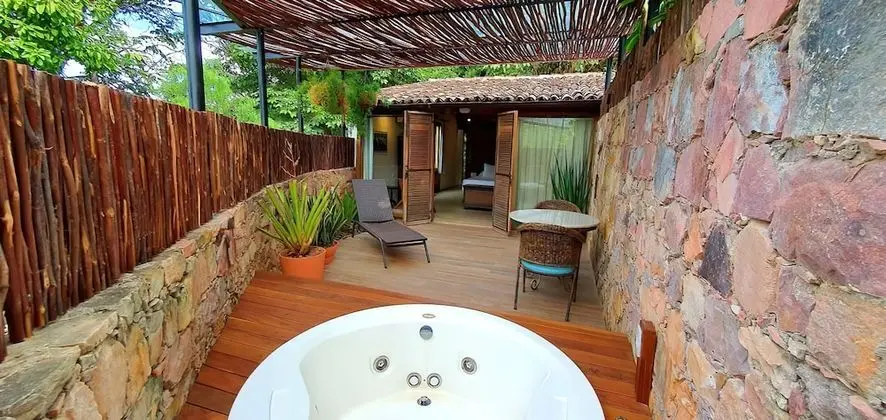 Romantic Tek Büyük Yataklı Oda