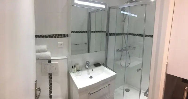 studio deluxe supérieur de 1 à 4 personnes avec kitchenette