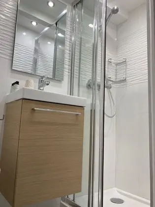 studio duplex supérieur de 1 à 4 personnes avec kitchenette