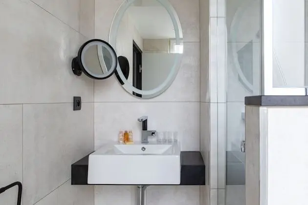 Chambre Supérieure Triple Parisienne