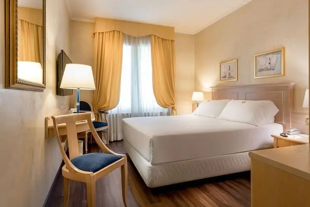 Comfort Büyük Yataklı Tek Kişilik Oda