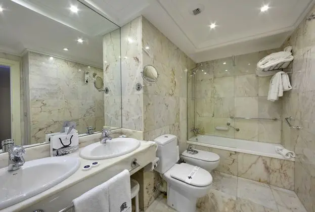 1 Çift ​​kişilik Yatak Sea View