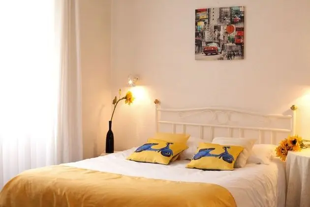 Standard Tek Büyük Yataklı Oda