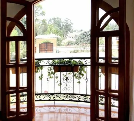 Oda, 2 Büyük (Queen) Boy Yatak, Balkon, Bahçe Manzaralı