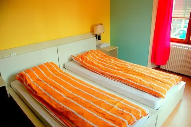 Tek Büyük veya İki Ayrı Yataklı Oda, Ortak Banyo