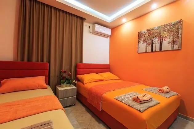 Studio for 3, first floor, sea view