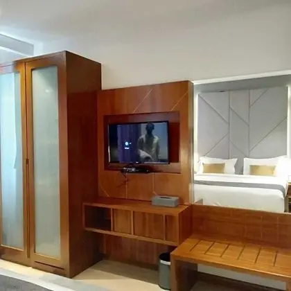 Elite Tek Büyük Yataklı Oda, 1 Çift Kişilik Yatak, Sigara İçilebilir, Şehir Manzaralı