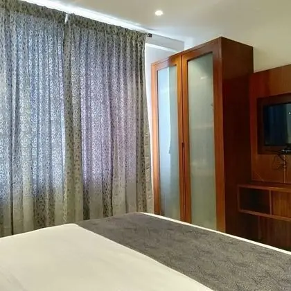 Elite Tek Büyük Yataklı Oda, 1 Çift Kişilik Yatak, Sigara İçilebilir, Şehir Manzaralı