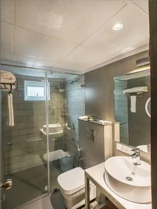 Tek Büyük Yataklı Oda, 1 Çift Kişilik Yatak, Sigara İçilebilir, Şehir Manzaralı