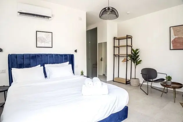 Luxury Tek Büyük Yataklı Oda