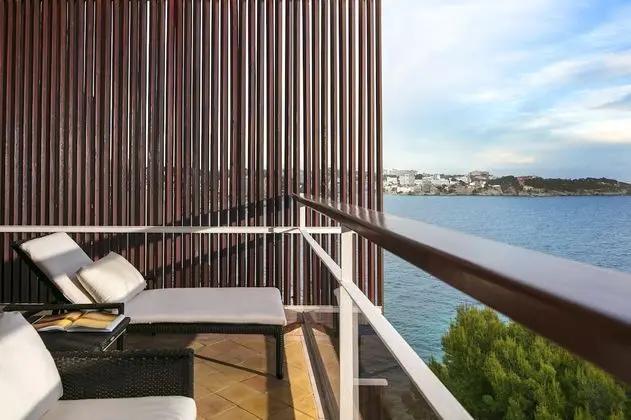 Deluxe Oda, Bağlantılı Odalar, Deniz Manzaralı