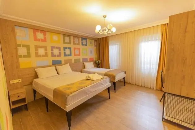Triple, Şehir Manzaralı