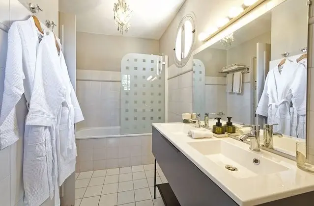 Deluxe Süit, Özel Banyo