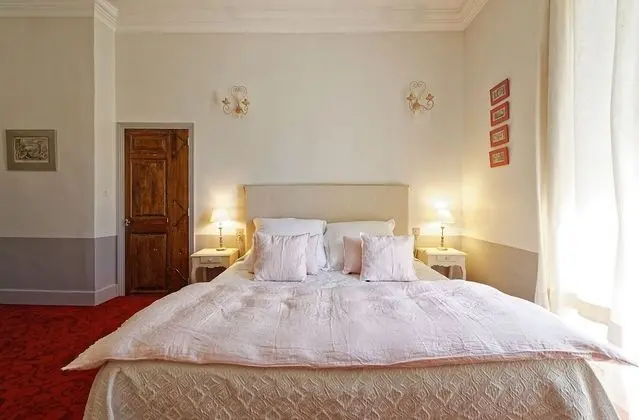 Romantic Tek Büyük veya İki Ayrı Yataklı Oda, Özel Banyo, Bahçe Manzaralı (au 1 étage)