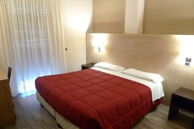 Tek Büyük veya İki Ayrı Yataklı Oda