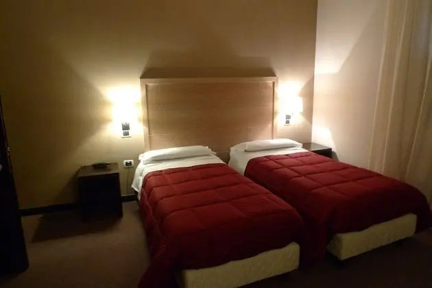 Tek Büyük veya İki Ayrı Yataklı Oda