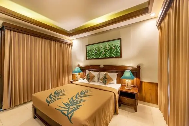 Deluxe Oda, Havuz Manzaralı