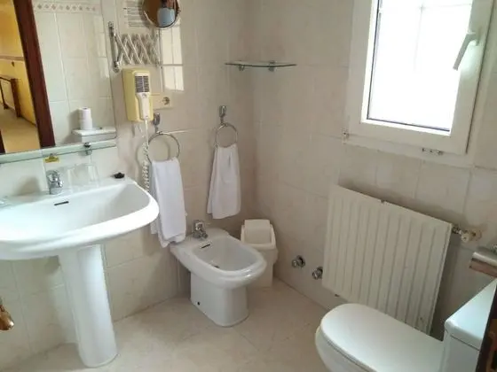 Tek Büyük Yataklı Oda, 1 Çift Kişilik veya 2 Tek Kişilik Yatak