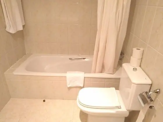 Üç Kişilik Oda, 3 Tek Kişilik Yatak