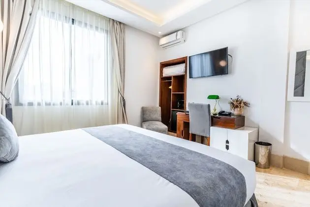 Deluxe Tek Büyük Yataklı Oda
