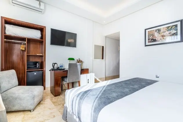 Deluxe Tek Büyük Yataklı Oda
