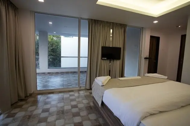 Luxury Oda