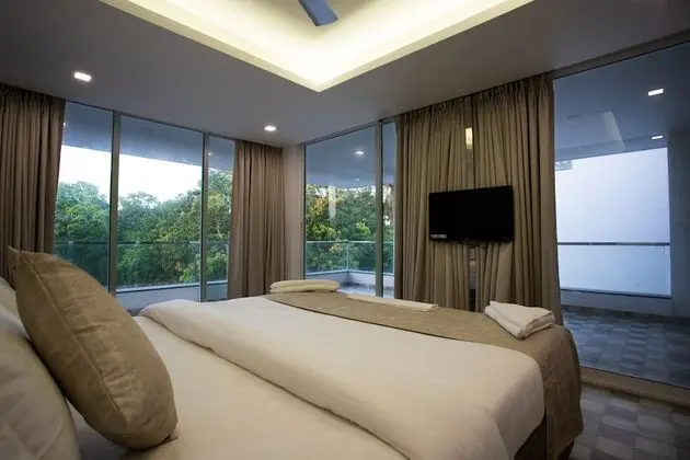 Luxury Oda