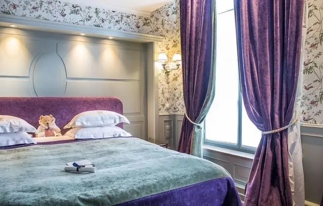 Romantic Oda, Kanal Manzaralı