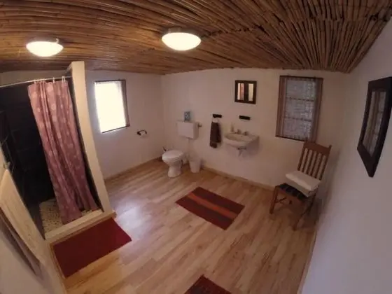 Kır Evi, Şömine, Havuz Manzaralı (Waboomhuys)
