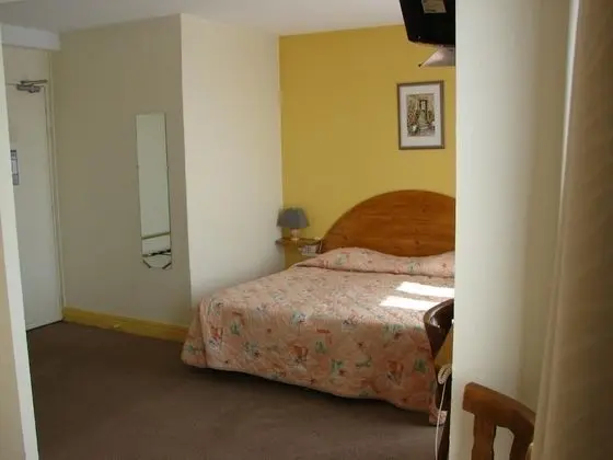 Comfort Tek Büyük Yataklı Oda