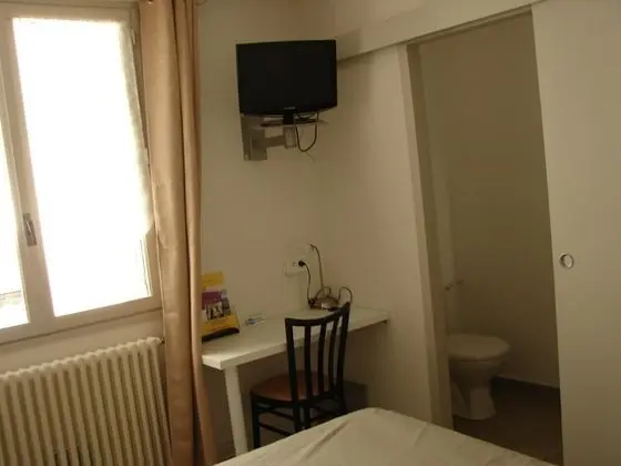 Comfort Tek Büyük Yataklı Oda