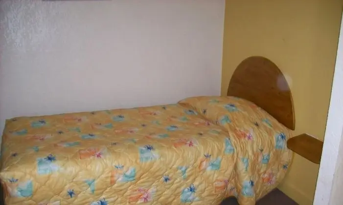 Standard Büyük Yataklı Tek Kişilik Oda