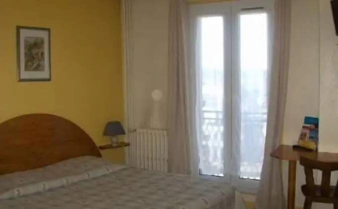 Standard Büyük Yataklı Tek Kişilik Oda
