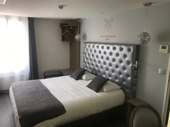 Standard Tek Büyük Yataklı Oda