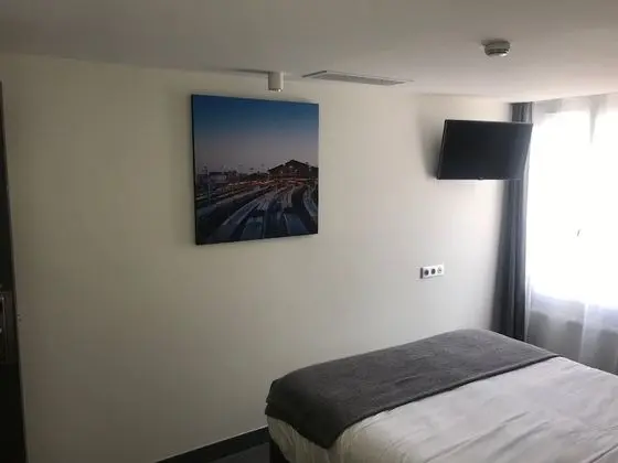 Standard Tek Büyük Yataklı Oda